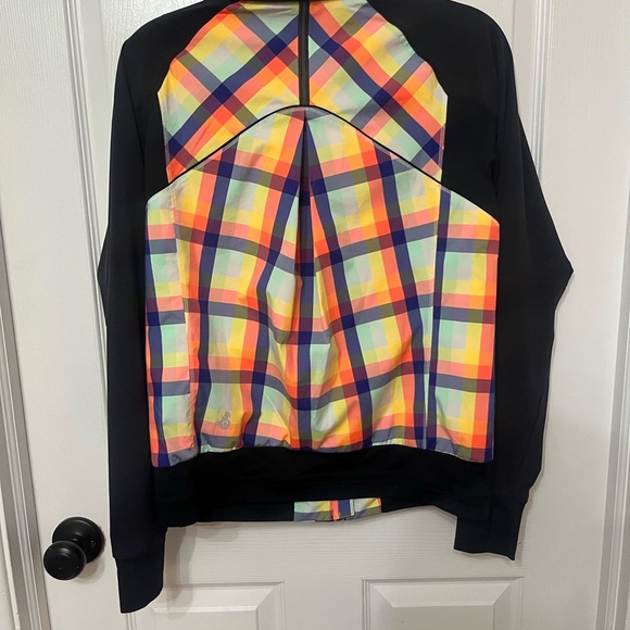 Lululemon Run Track Attack Jacket Seawheeze plaid size 4 - Picture 7 of 8